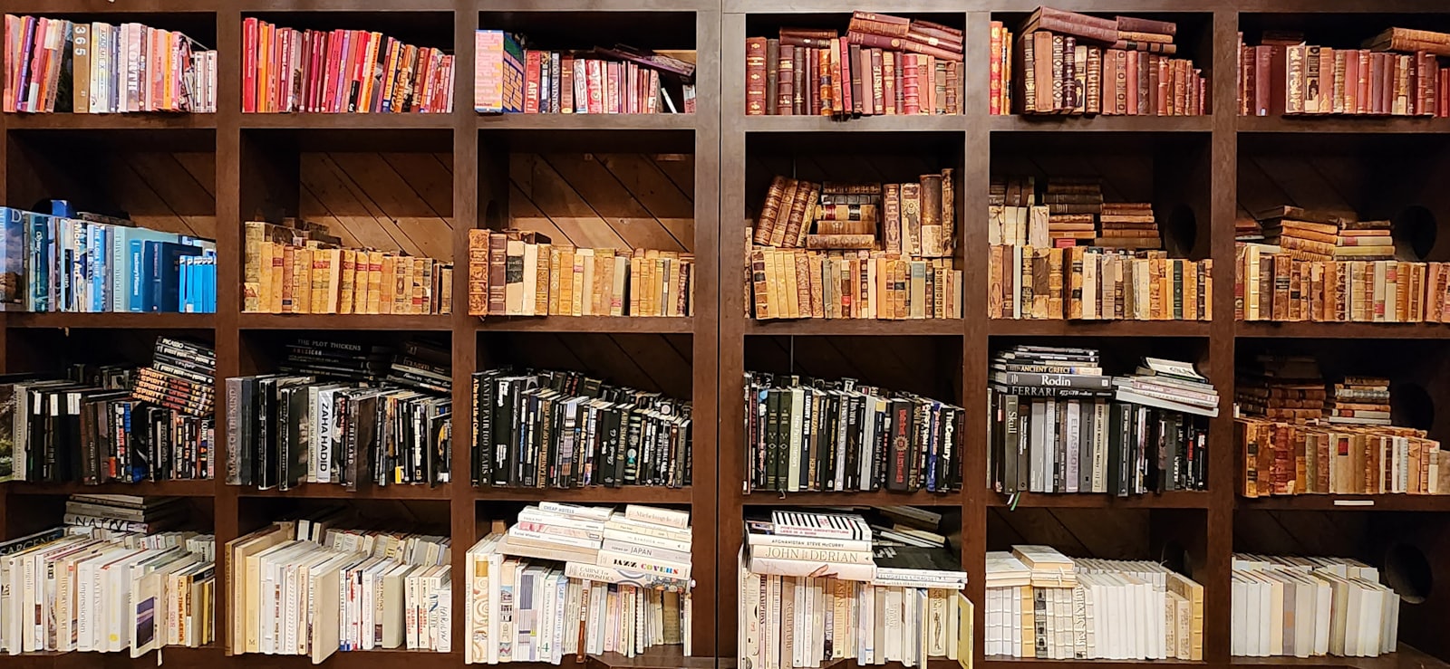 Law Library — Goldstein Abogados Fuertes Lawyer, El Cajon CA