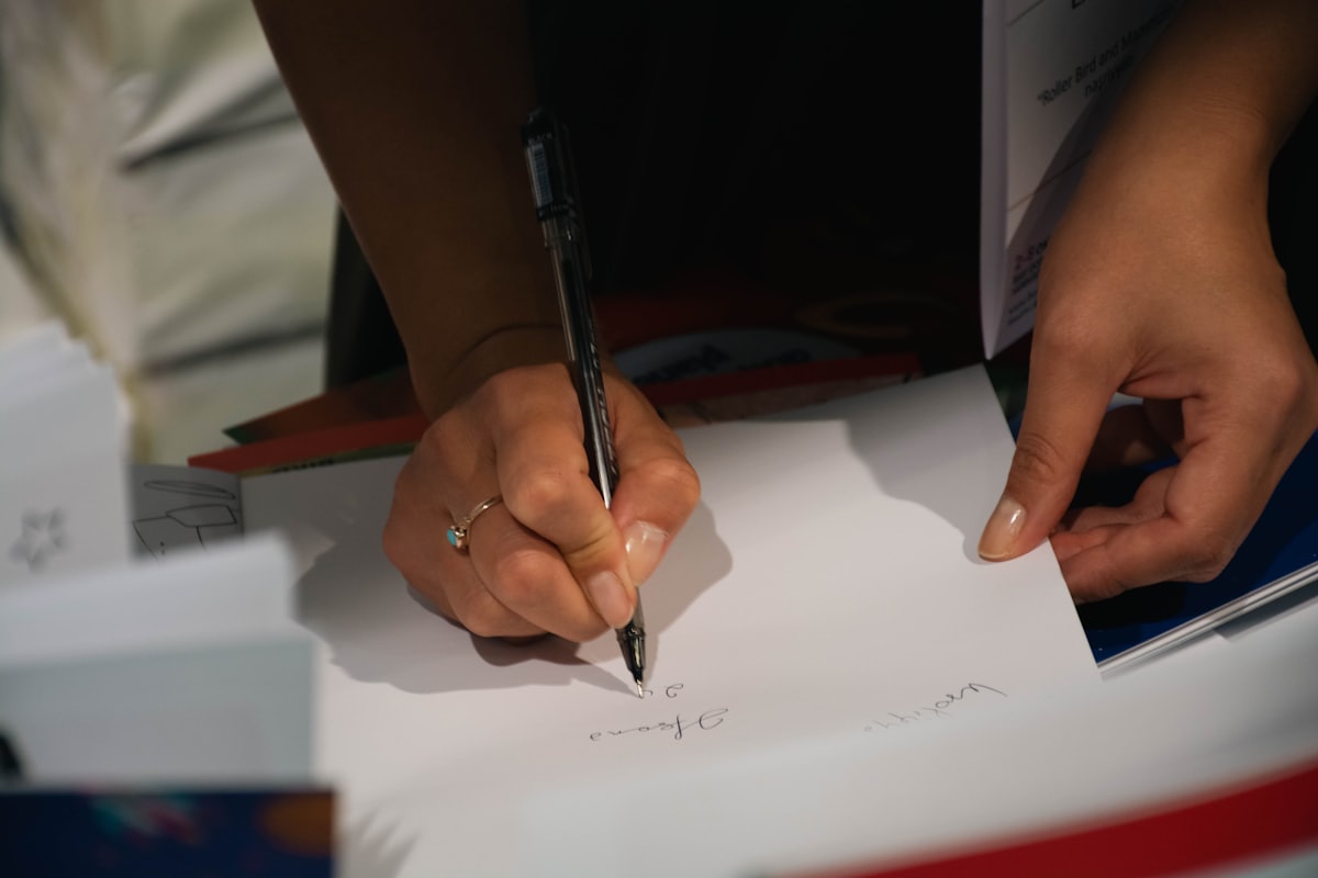 Signing Contract — La Crescenta Medical Malpractice Lawyer, La Crescenta CA