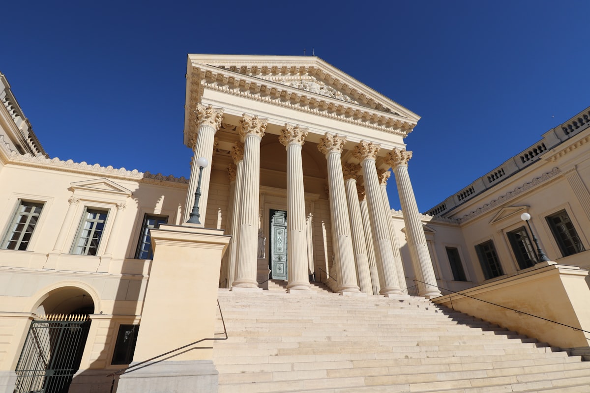 Courtroom — Amar Spine Injuries Lawyer, Ventura CA